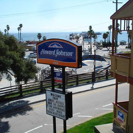 Howard Johnson By Wyndham Santa Cruz Beach Boardwalk Екстериор снимка